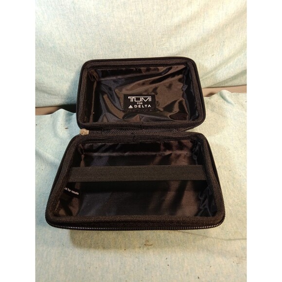 TUMI Delta Airline Zip Toiletry Amenity Case Business Class EMPTY CASE ONLY - Picture 3 of 3